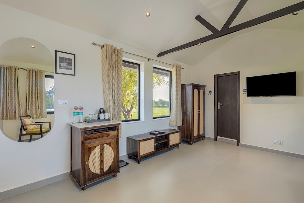 Superior Double Room, Pool View photo 2