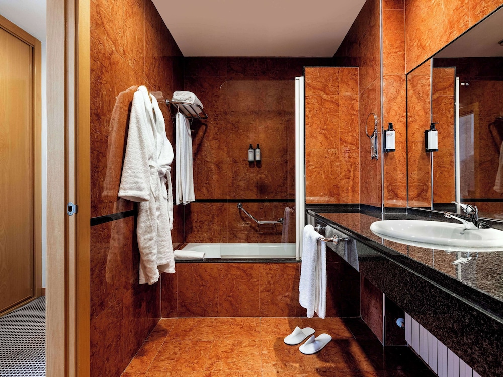 Premium Room - Photo 6