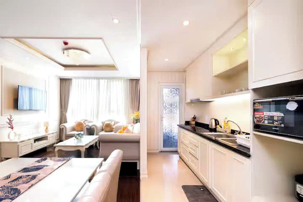 Grand Suite, 1 Bedroom, Club Lounge Access, City View photo 1