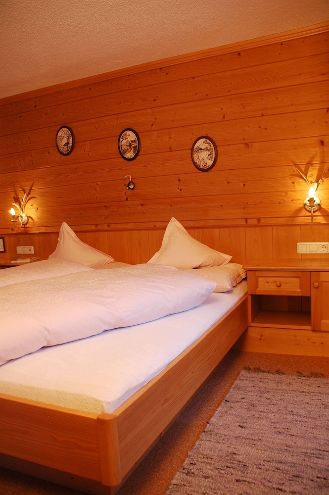 Family Apartment, 2 Bedrooms, Balcony, Mountain View (Mormenta Ganda,inkl. end cleaning €65) photo 1