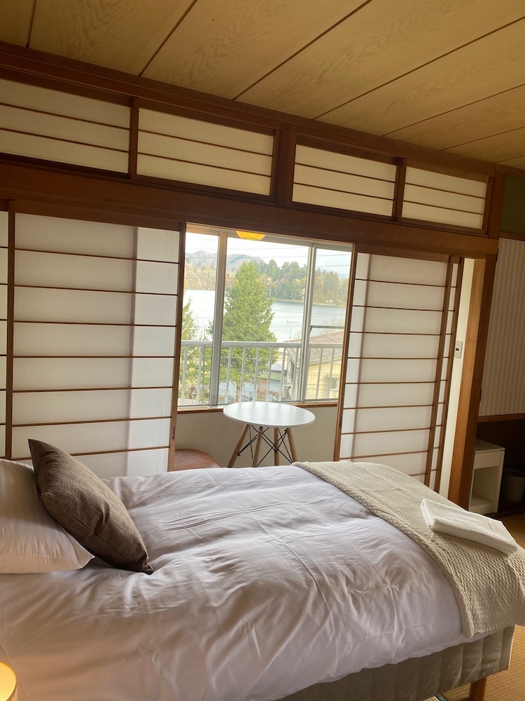 Standard Triple Room, Lake View