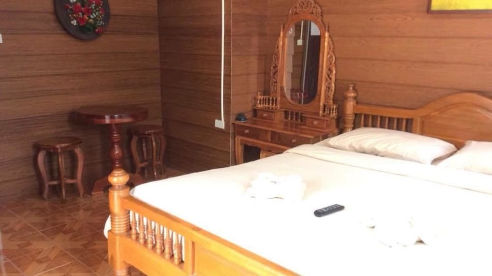 Bungalow Double Bed photo 3