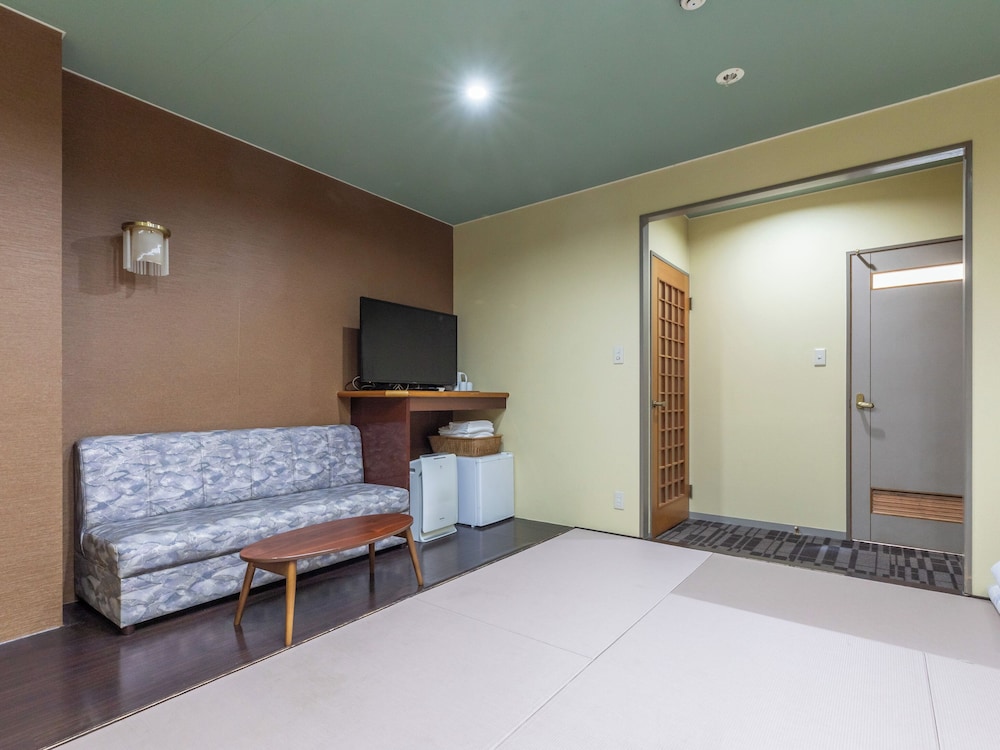 Traditional Quadruple Room, Non Smoking photo 1