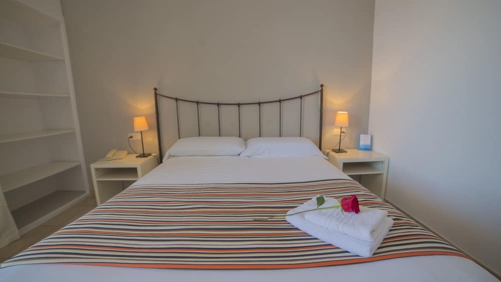 Double Room, 1 Double or 2 Twin Beds - Photo 1
