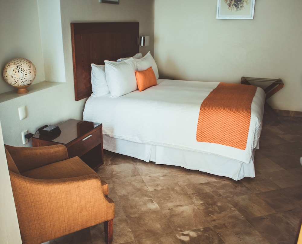 Standard Room, 1 Double Bed (No windows) photo 3