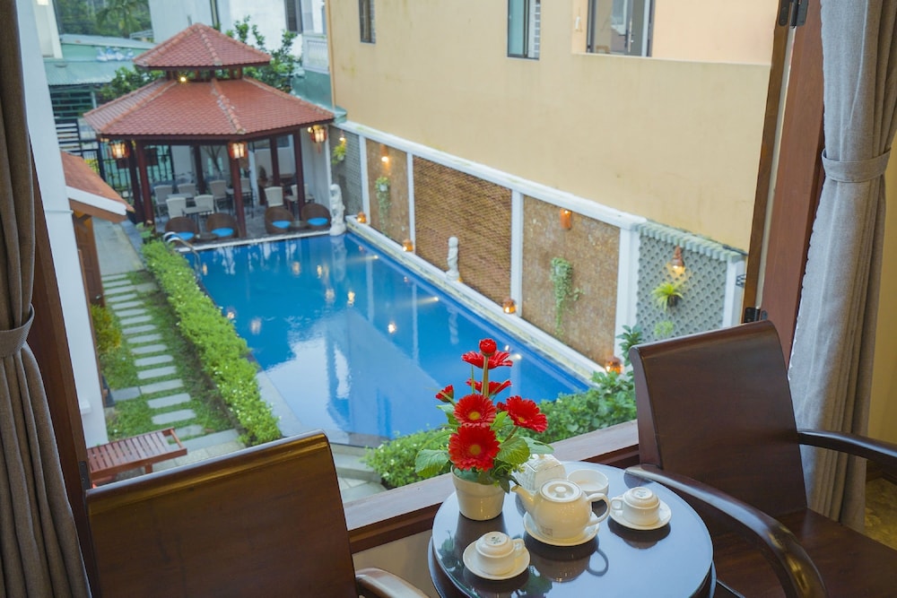 Deluxe Double Room, Pool View - Photo 5