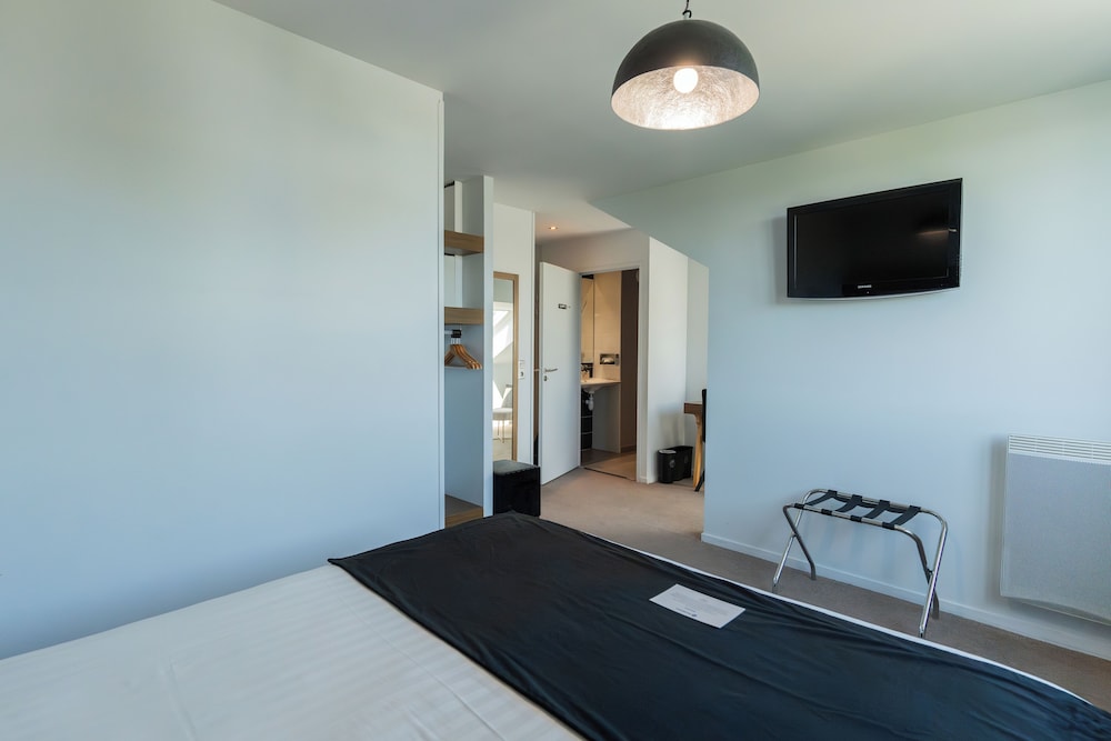 Classic Room, 1 Queen Bed, Non Smoking, City View (Twin Bed On Request) photo 1