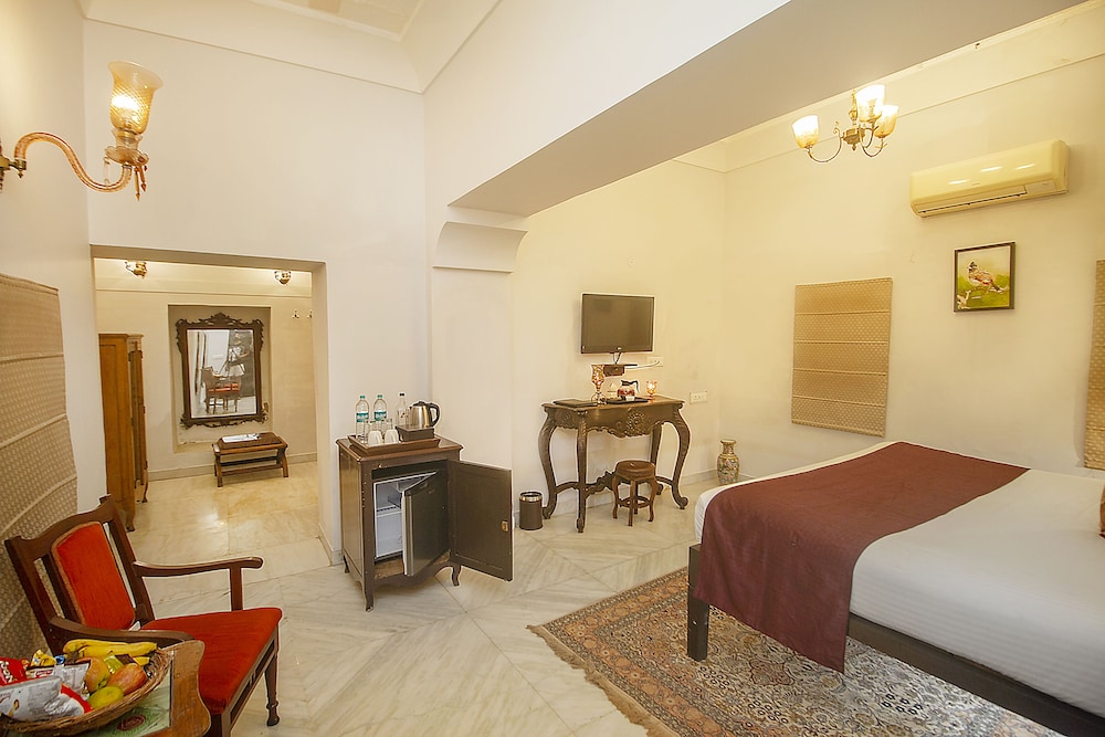 Heritage Room - Photo 6