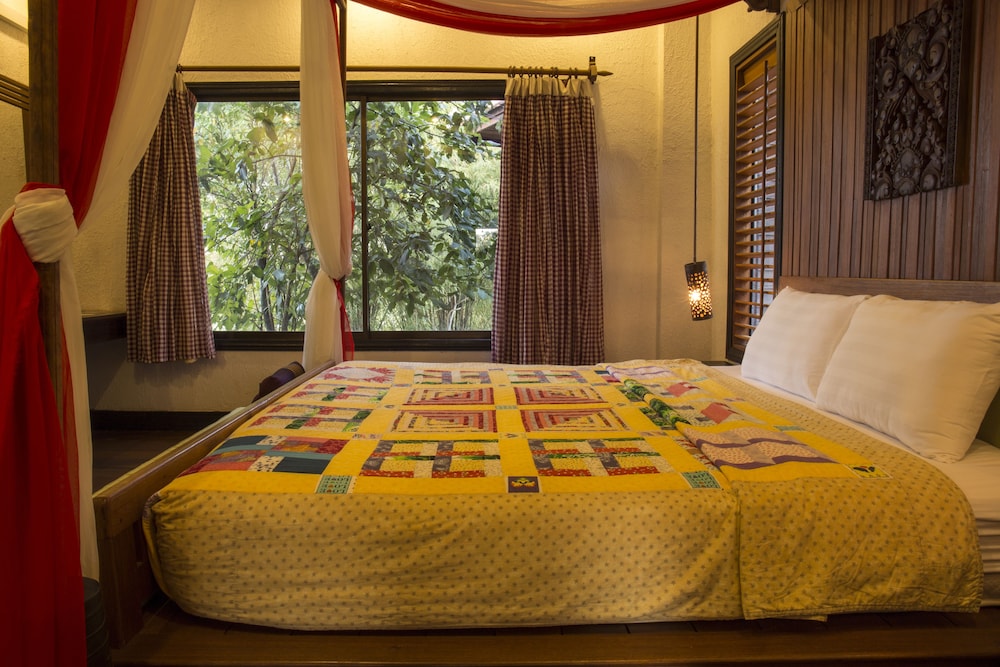 Deluxe Double Room, Lake View photo 1