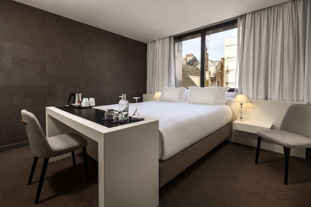Modern Double Room - Photo 7