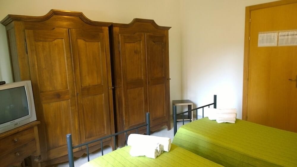 Standard Room (for 5 people) photo 2