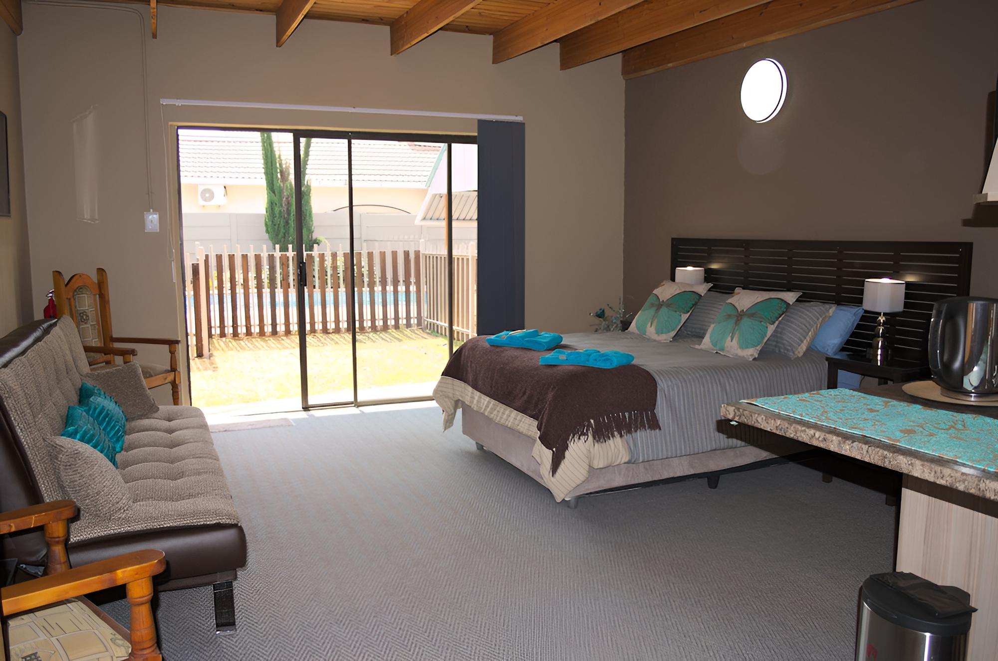 Deluxe Double or Twin Room, Pool View, Garden Area
