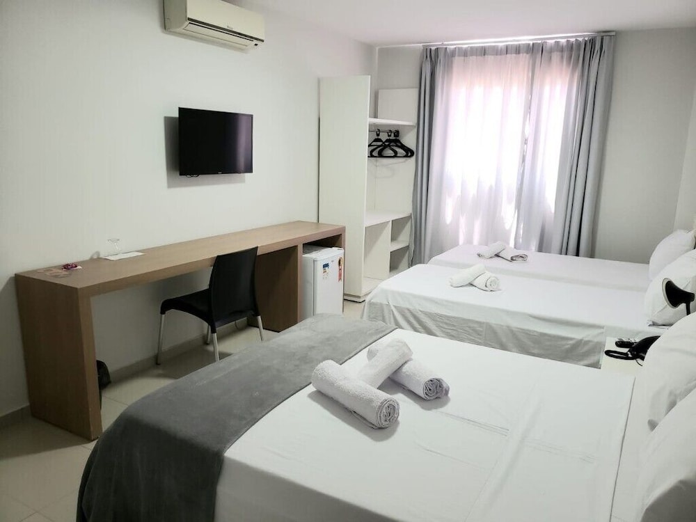 Superior Quadruple Room - Photo 3