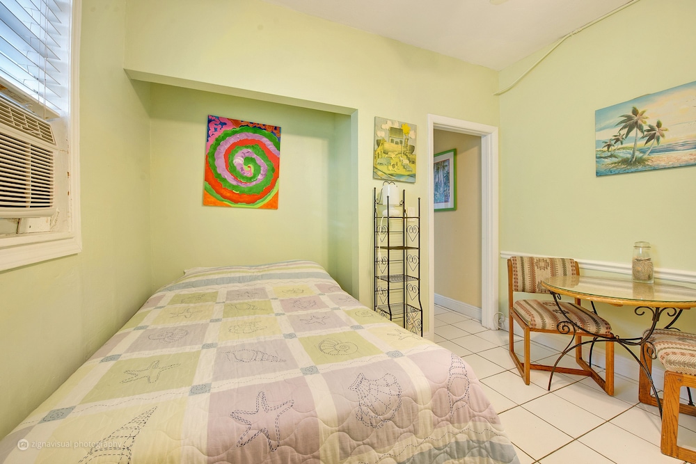 #3 = Starfish Suite = efficiency with a queen sized bed