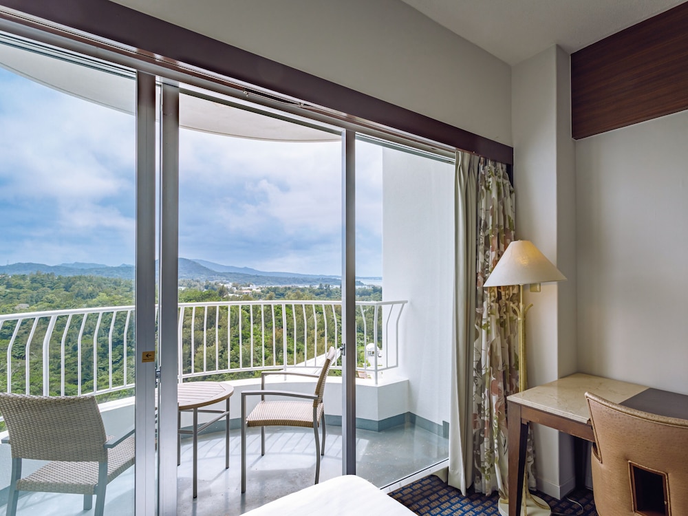 Ocean Tower Partial Ocean View/5th to 7th Floors (For 3 People Use) Non-Smoking - Photo 3