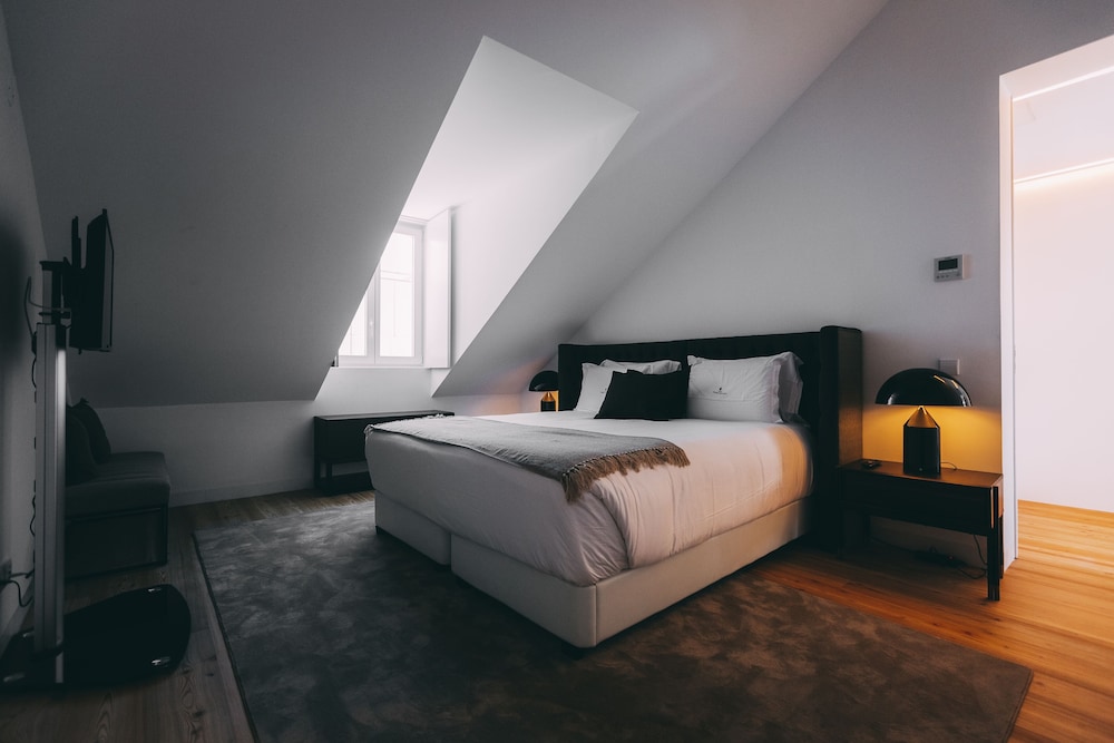 Penthouse, 2 Bedrooms, Balcony, City View photo 2