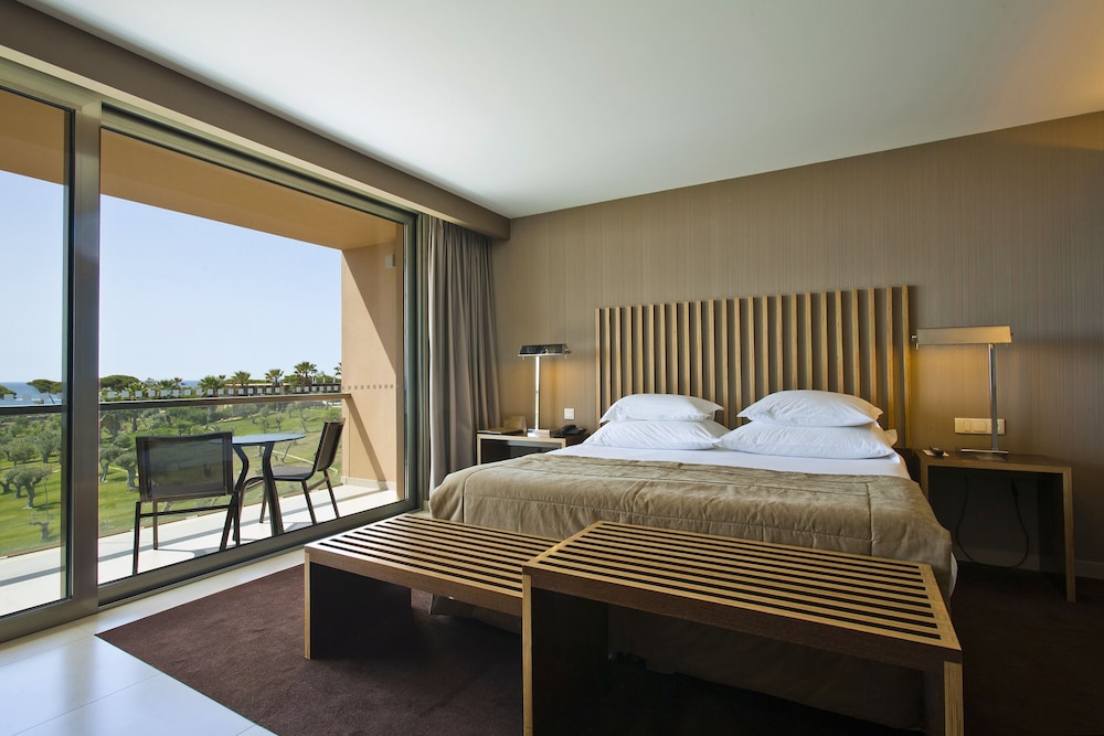 Twin Room, Balcony, Sea View thumbnail 5
