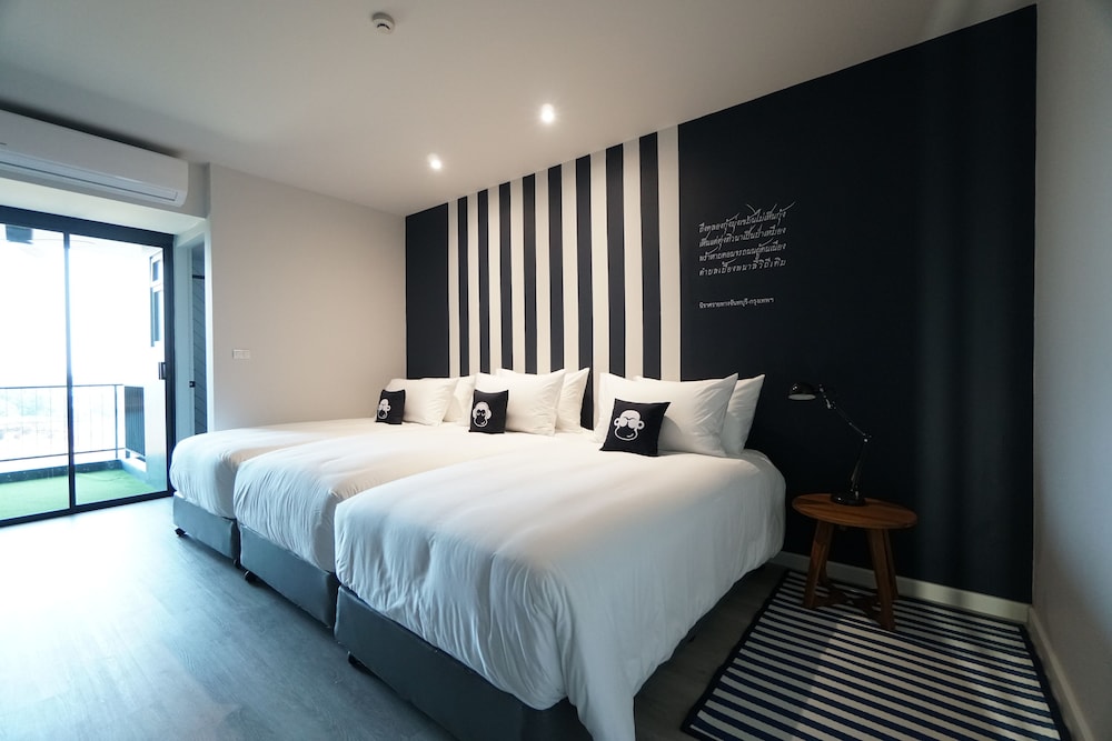 Deluxe Triple Bed