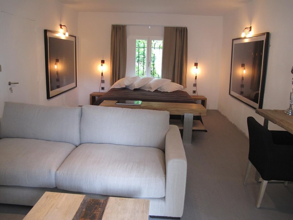 Suite, Garden View photo 2