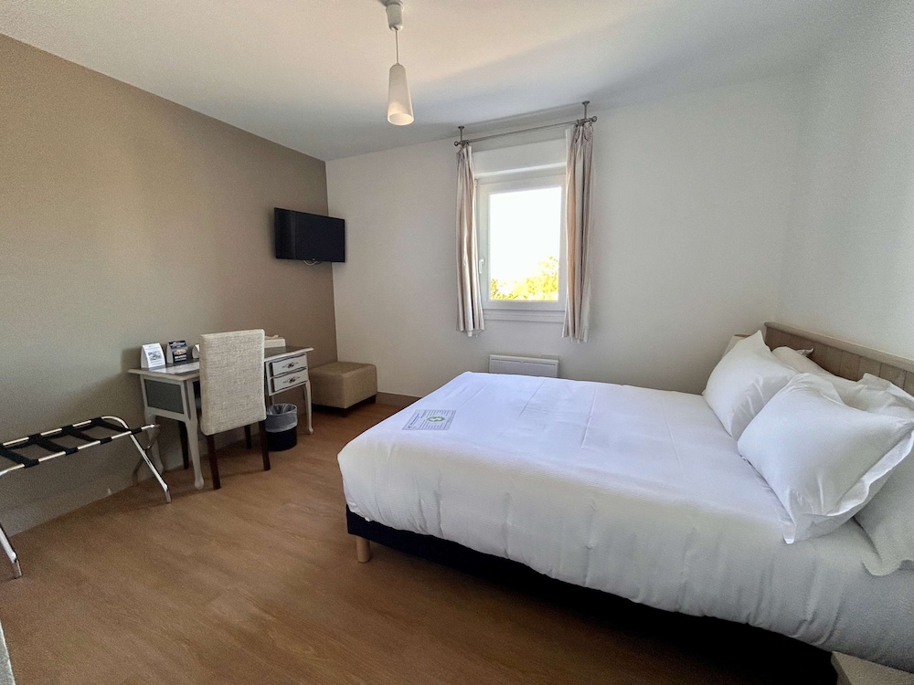 Double Room - Photo 6