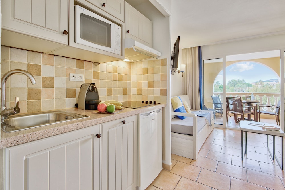 Studio 4 people - 1 sleeping alcove - Terrace or balcony - Sea view - Photo 2