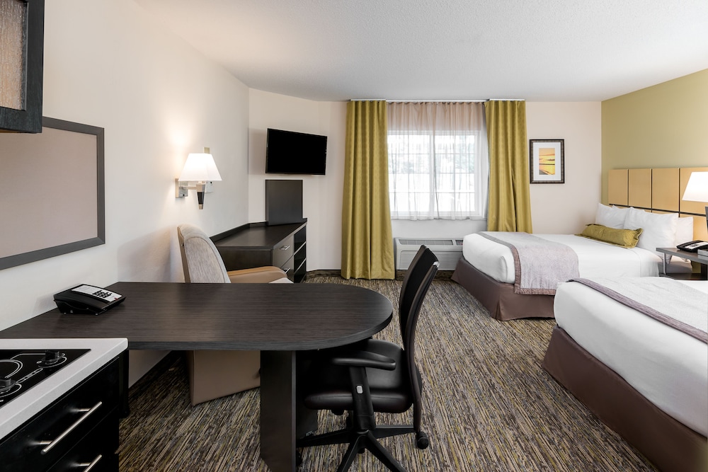 Studio Suite, 2 Double Beds, Accessible Bathtub (Mobility) - Photo 1