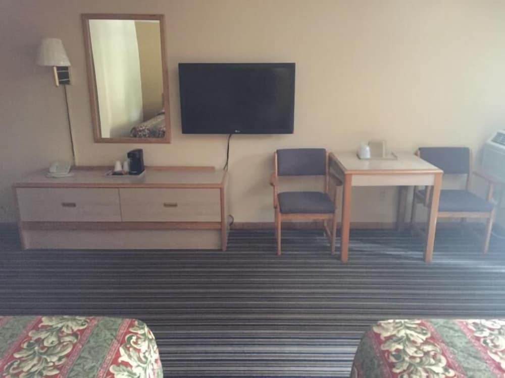 Standard Room, 2 Double Beds photo 1