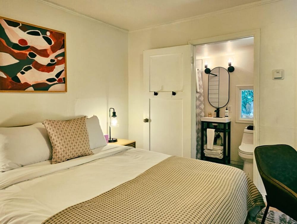 Classic Single Room