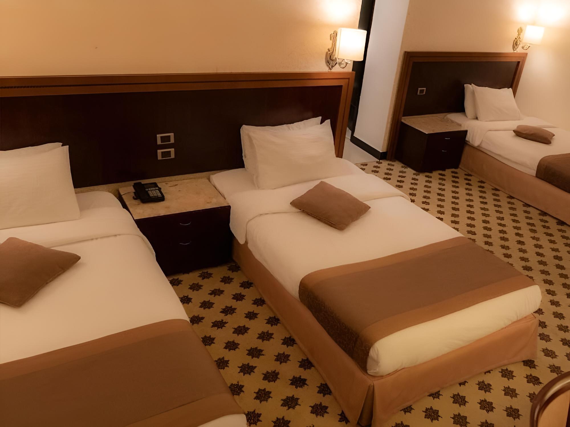 Standard Triple Room - Photo 4