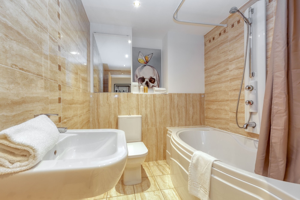 Riverview Apartments, Foto 12