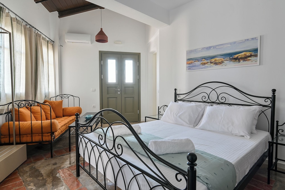 Apartment, 3 Bedrooms, Balcony, Sea View photo 1
