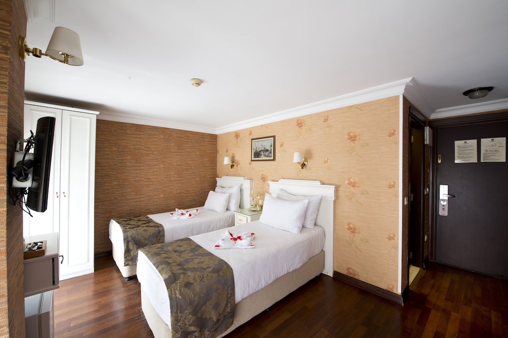 Standard Double or Twin Room photo 2
