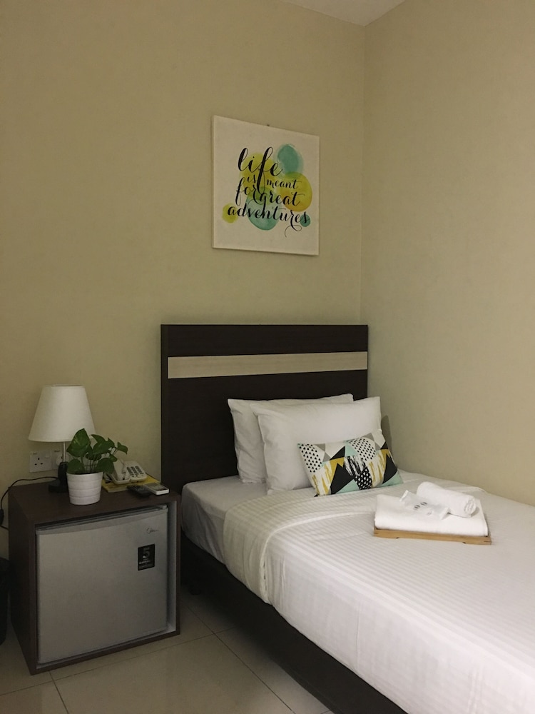 Basic Single Room