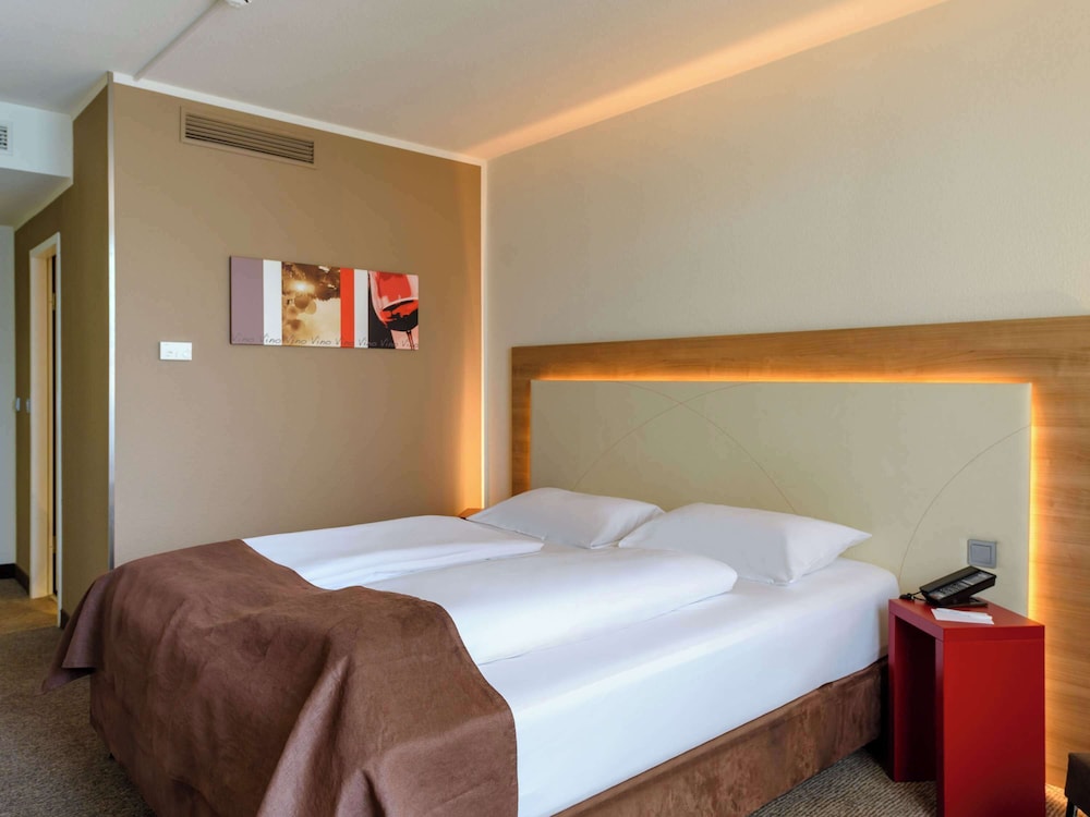 Superior Room, 1 King Bed - Photo 4