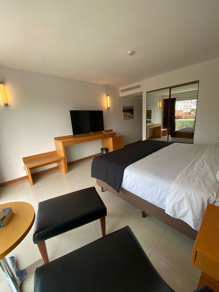 Panoramic Double or Twin Room photo 3