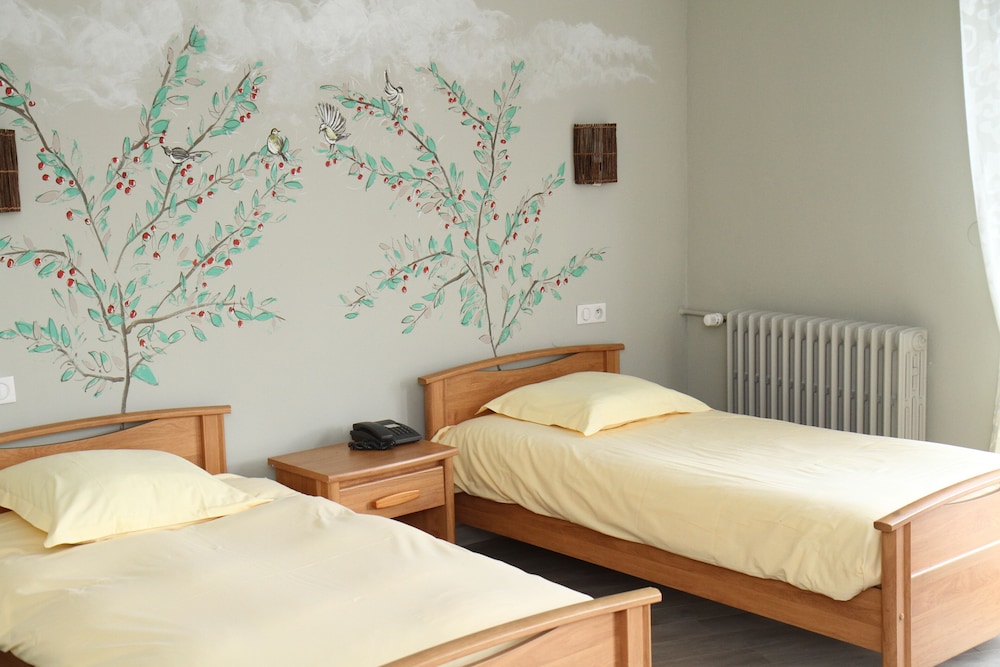 Standard Twin Room photo 2