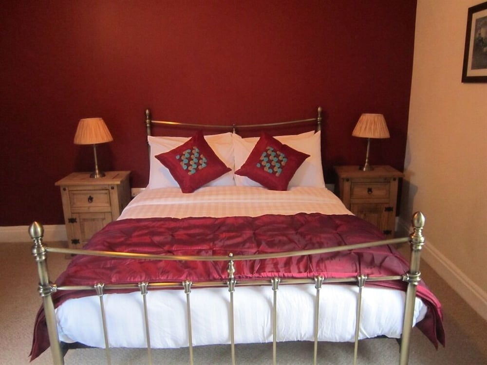 Standard Suite, Ensuite (R 1)