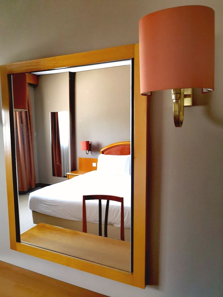 Double Room - Photo 22