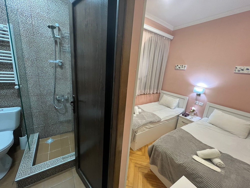 Basic Twin Room