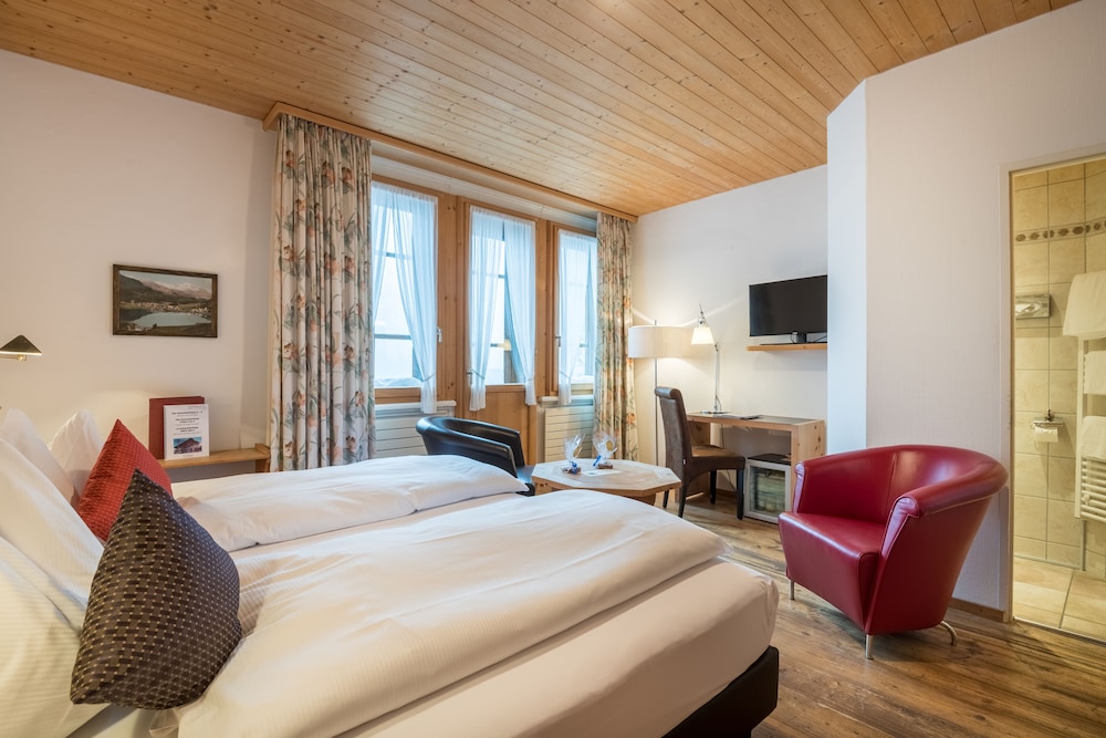 Deluxe Twin Room, Mountain View photo 3