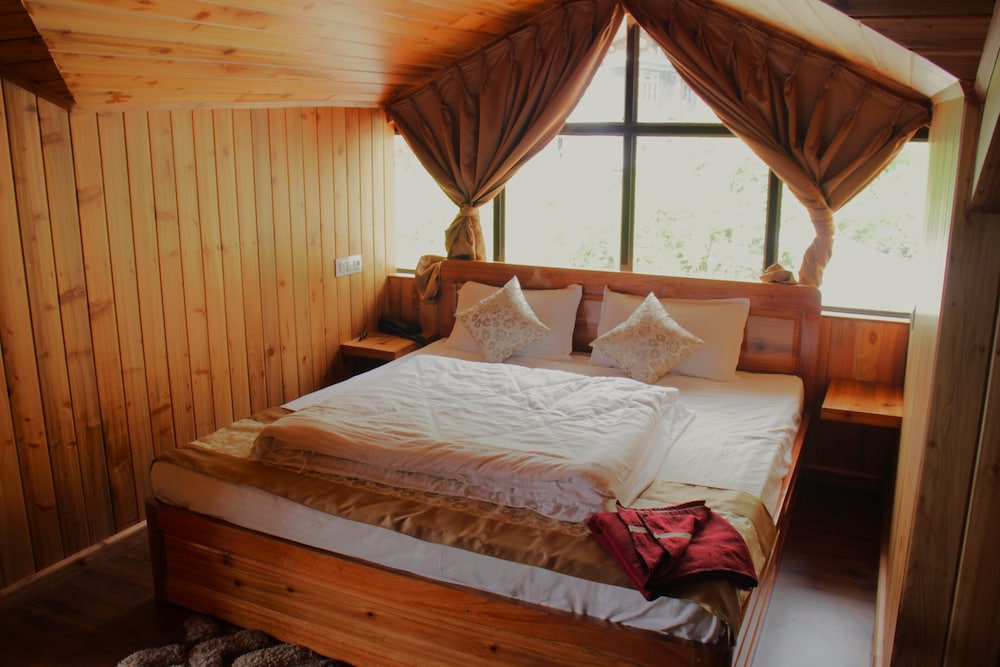 Premium Room - Photo 12