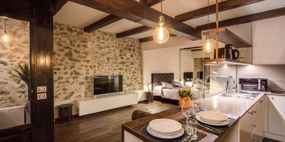 Studio Suite, Ground Floor