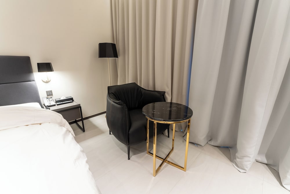 Deluxe Room, Balcony - Photo 2