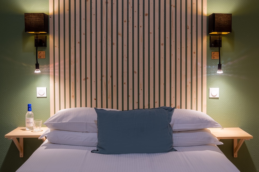 Panoramic Room, 1 Queen Bed, Non Smoking, City View photo 2