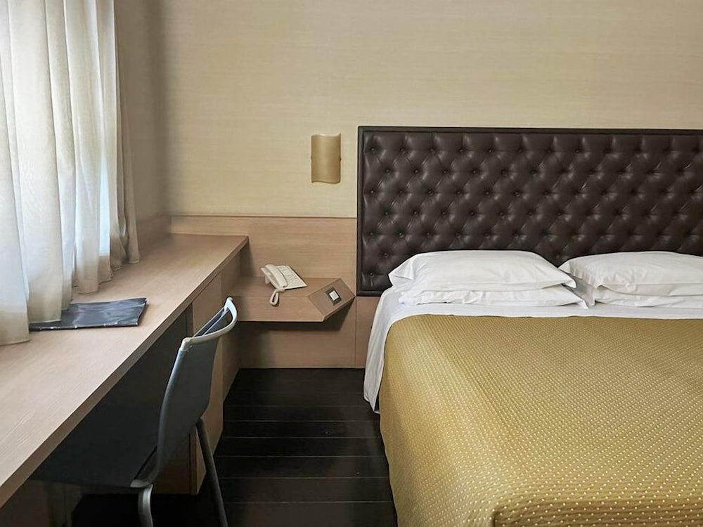 Premium Single Room photo 1