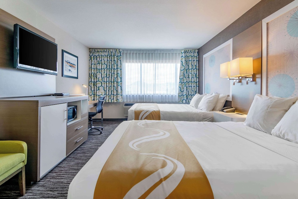 Standard Room, 2 Queen Beds, Non Smoking - Photo 3