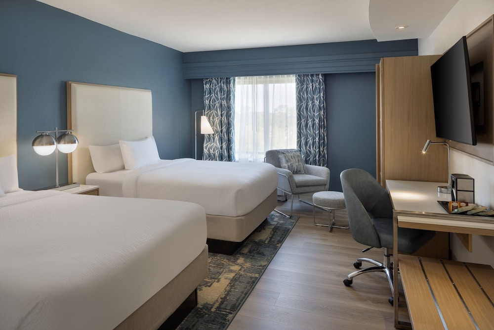 Room, 2 Queen Beds (Hearing Accessible) - Photo 1