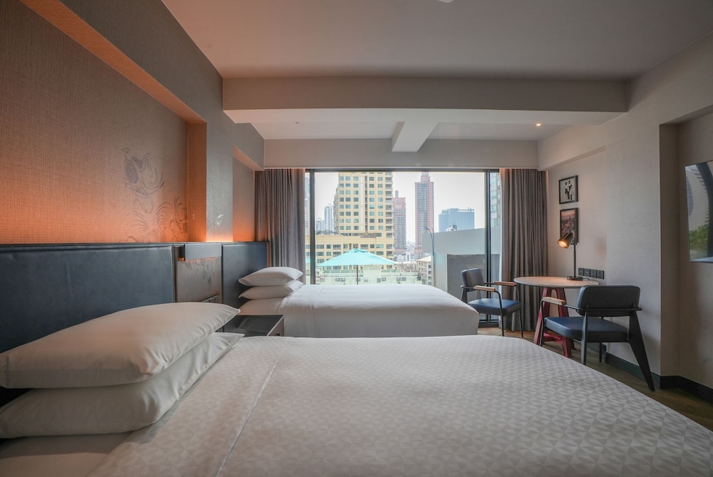 Deluxe Room, 2 Double Beds photo 2