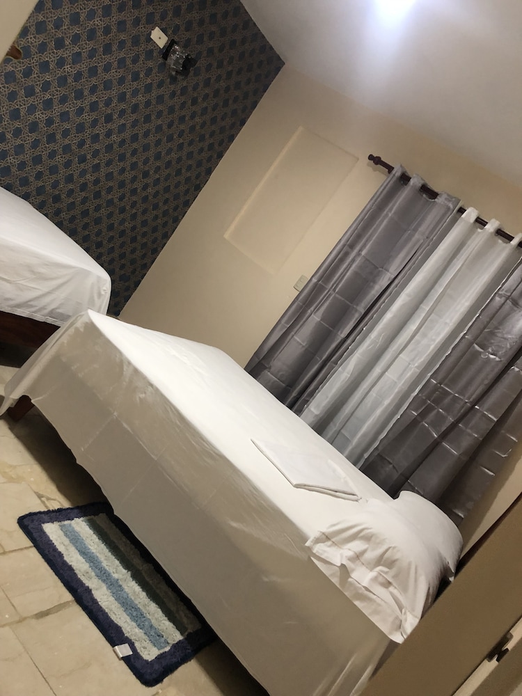 Triple Room, Multiple Beds, Non Smoking photo 2