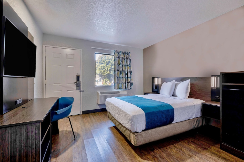 Standard Room, 1 Double Bed, Smoking